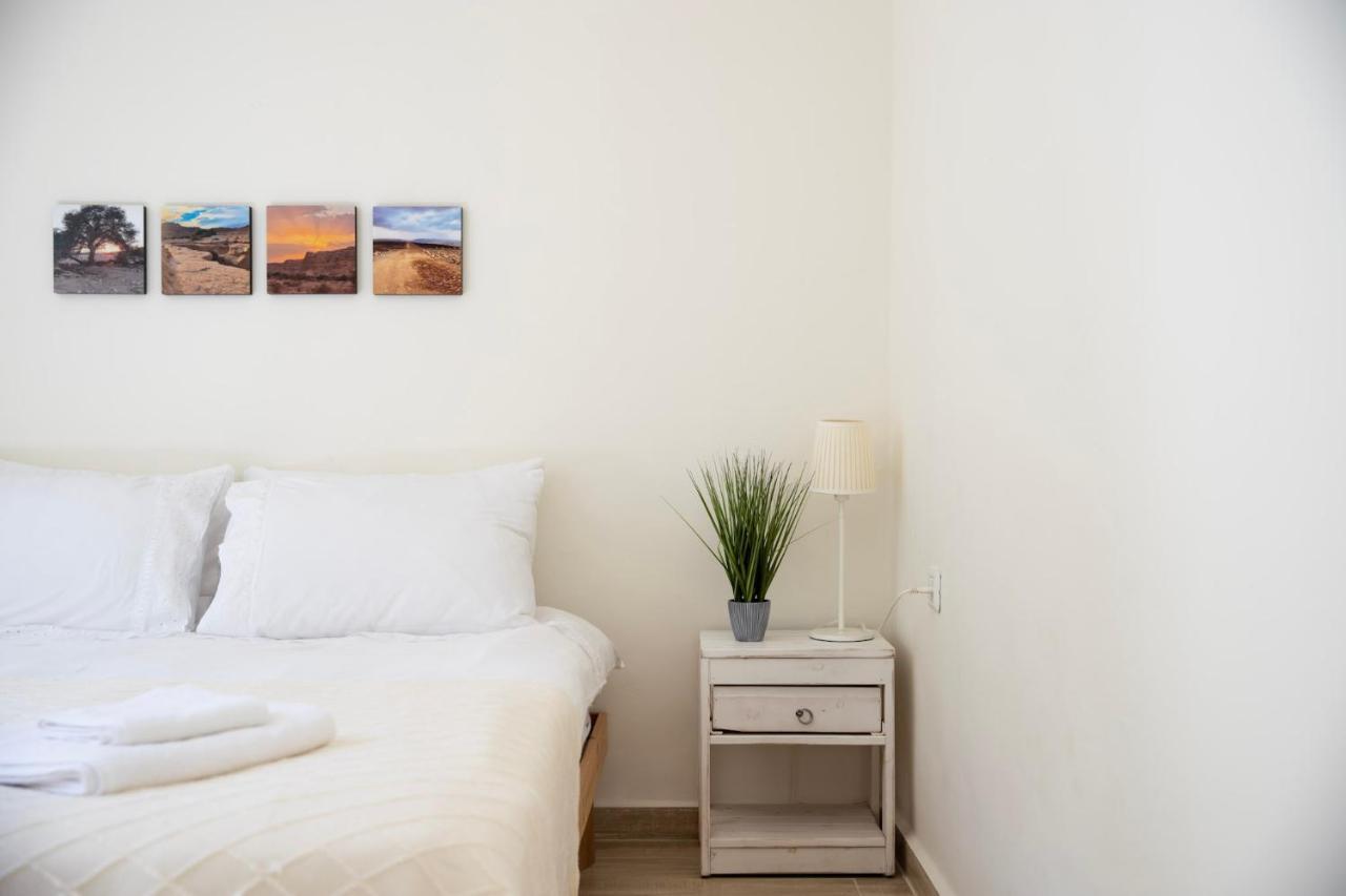 רגע ערבה Villa ‘‘En Yahav Exteriör bild