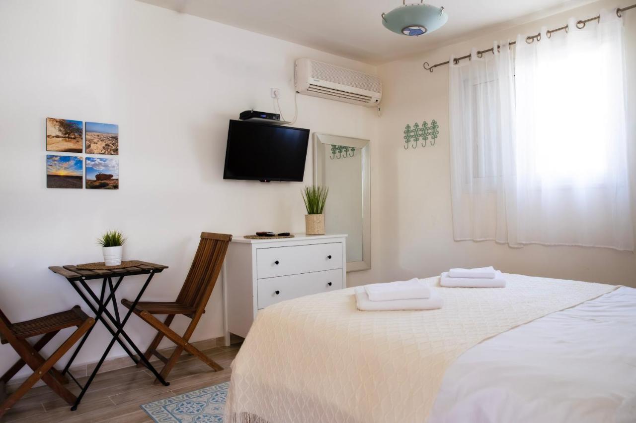 רגע ערבה Villa ‘‘En Yahav Exteriör bild