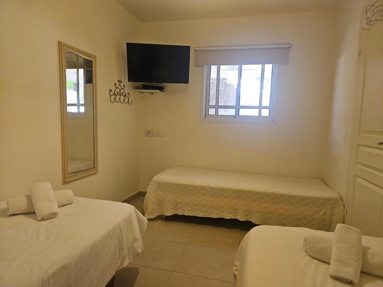 רגע ערבה Villa ‘‘En Yahav Exteriör bild